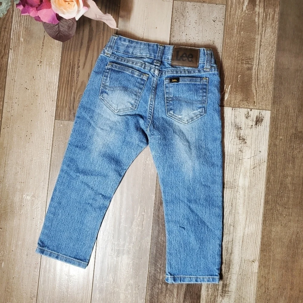 Lee Skinny Fit Straight Leg Medium Wash Toddler Boy Blue Jeans Size 3T EUC NWOT